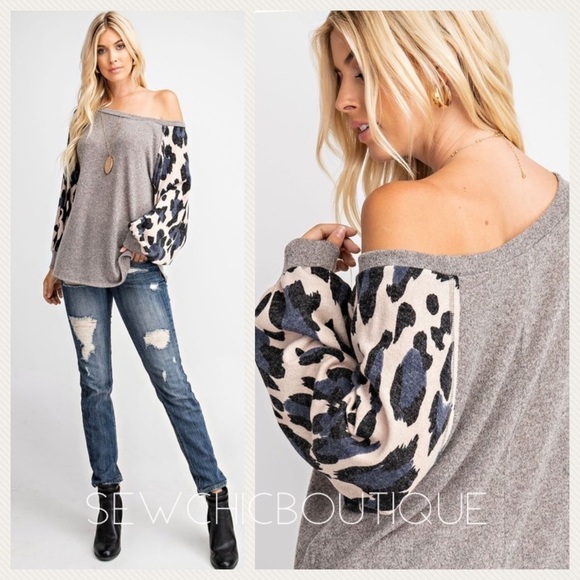 Two Tone Melange Soft Knit Top - Picture 2 of 7